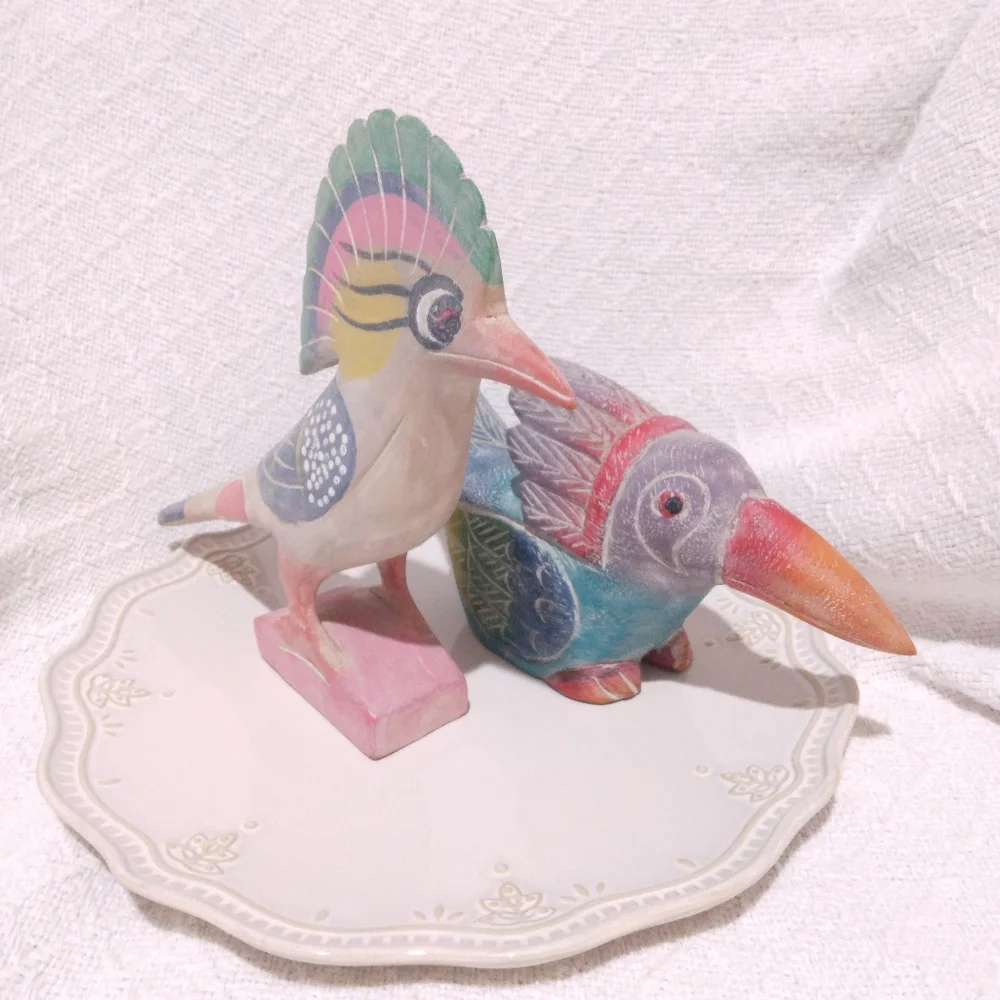 Set of Two Wooden Tropical Birds - Picture 3 of 6